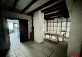 210m² commercial premises for sale in Laredo photo