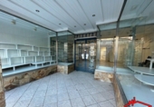 210m² commercial premises for sale in Laredo photo