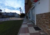40m² commercial premises for sale in La Línea de la Concepción photo