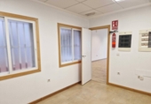 75m² commercial premises for rent in Bertamiráns, in the area of Ortoño photo