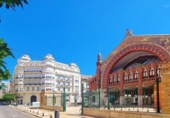 3200m² bâtiment pour vente à Valence, dans le quartier de El llano del Remedio, Calle Cirilo Amorós photo