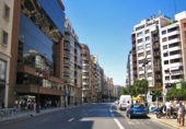 3200m² bâtiment pour vente à Valence, dans le quartier de El llano del Remedio, Calle Cirilo Amorós photo