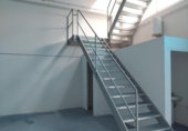 Nave Industrial en venta con 270m² en Zaragoza, en la zona de Cartuja Baja, Calle Albardín foto
