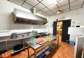 Local comercial en venta con 159m² en Torrevieja, Calle Maestro Francisco Casanovas foto