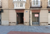 Local comercial en alquiler con 100m² en Valladolid, en la zona de Universidad foto