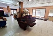 Local comercial
en venda
amb 146m² a Novelda, Calle Maestro Ramis foto