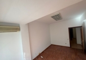 Oficina en alquiler con 160m² en Jaén foto