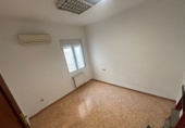 Oficina en alquiler con 160m² en Jaén foto