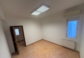 Oficina en alquiler con 160m² en Jaén foto