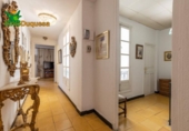 500m² building for sale in Granada, in the area of Magdalena Neighborhood, Calle Párraga photo