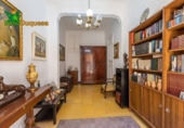 500m² building for sale in Granada, in the area of Magdalena Neighborhood, Calle Párraga photo
