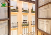 500m² building for sale in Granada, in the area of Magdalena Neighborhood, Calle Párraga photo
