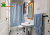 500m² building for sale in Granada, in the area of Magdalena Neighborhood, Calle Párraga photo