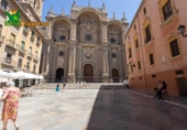 500m² building for sale in Granada, in the area of Magdalena Neighborhood, Calle Párraga photo