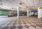 Local comercial
en venda
amb 253m² a Cenes de la Vega, Calle Chile foto