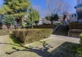 153m² commercial premises residential for sale in Granada, Camino de Alfacar photo