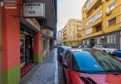 20m² commercial premises for sale in Granada, in the area of San Antón Neighborhood, Calle Luis Braille photo