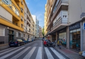20m² commercial premises for sale in Granada, in the area of San Antón Neighborhood, Calle Luis Braille photo