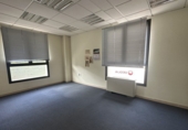 340m² offices for rent in Logroño photo
