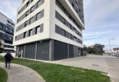 Local comercial en alquiler con 155m² en Logroño foto