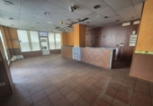 77m² cafeteria for sale in Grado photo