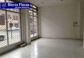 Local comercial en venta con 120m² en Ponferrada, Calle Batalla del Salado foto