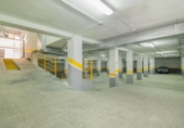 472m² commercial premises for sale in Granada, Camino de Ronda photo