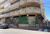 214m² commercial premises for sale in Torrevieja, Calle Pedro Lorca photo