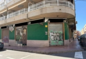 214m² commercial premises for sale in Torrevieja, Calle Pedro Lorca photo