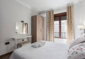 411m² building for sale in Granada, in the area of Magdalena Neighborhood, Calle Paz photo