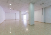 119m² commercial premises for sale in Granada, Calle Matilde Campos photo