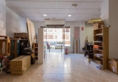119m² commercial premises for sale in Granada, Calle Matilde Campos photo