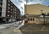 70m² commercial premises for sale in Alacuás, Calle Ausiás March photo