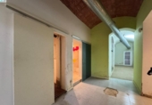 100m² locaux commerciaux pour vente à Barcelone, dans le quartier de le Raval, Carrer Nou de Dulce photo