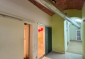100m² locaux commerciaux pour vente à Barcelone, dans le quartier de le Raval, Carrer Nou de Dulce photo