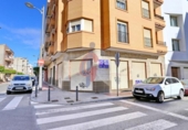 Local comercial
en venda
amb 120m² a Guardamar del Segura, Calle Molivent foto