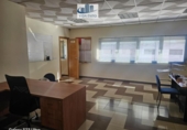 Local comercial Industrial en venta con 601m² en Jaén foto