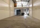 Nave en venta en Mairena del Aljarafe foto