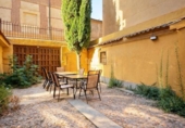 561m² bâtiment pour vente à Ségovie, dans le quartier de Saint Laurent, Calle del Pozo photo