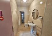 Local comercial en venta con 213m² en Lérida foto