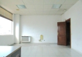 134m² bureau pour vente à Collado Villalba, Calle Escofina photo