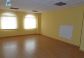 100m² office for sale in Cáceres, in the area of Cabezarrubia, Calle Londres photo