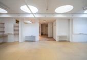 150m² offices for sale in Madrid, in the area of Argüelles, Calle de Juan Álvarez Mendizábal photo
