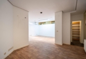 150m² offices for sale in Madrid, in the area of Argüelles, Calle de Juan Álvarez Mendizábal photo