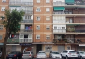 530m² commercial premises for sale in Alcalá de Henares, in the area of Catholic Monarchs, Calle Era Honda photo