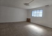 945m² warehouse industrial for sale in Fuenlabrada, Avenida de la Hispanidad photo