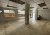 Local comercial en venta con 135m² en Alicante, Calle Monforte del Cid foto