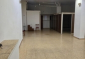 Local comercial en venta con 93m² en Córdoba, Avenida Al-Nasir foto