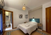 600m² hôtel pour vente à Grenade, dans le quartier de La Manigua, Calle Álvarez de Castro photo