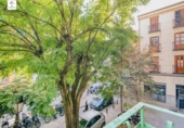 Edificio en venta con 176m² en Granada, en la zona de Barrio de San Jerónimo, Calle Trabuco foto